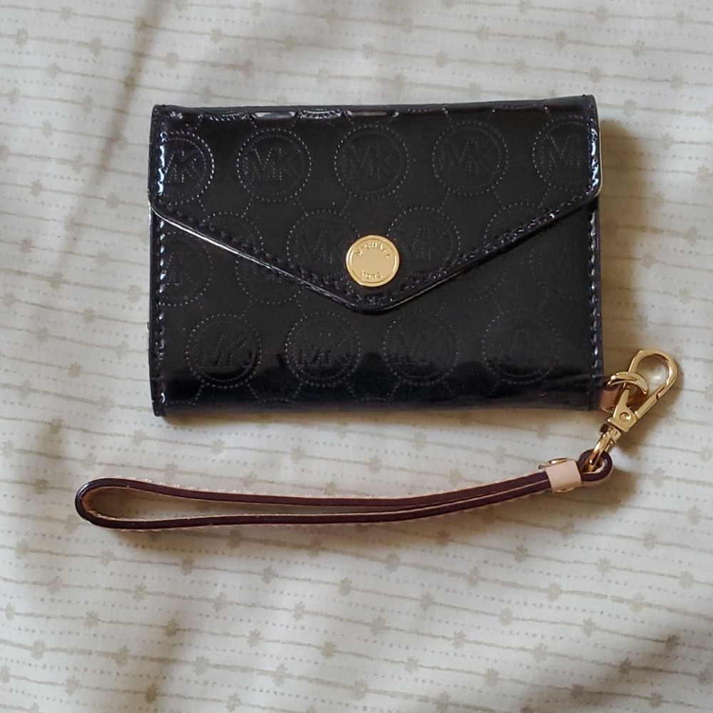 Michael Kors small wristlet